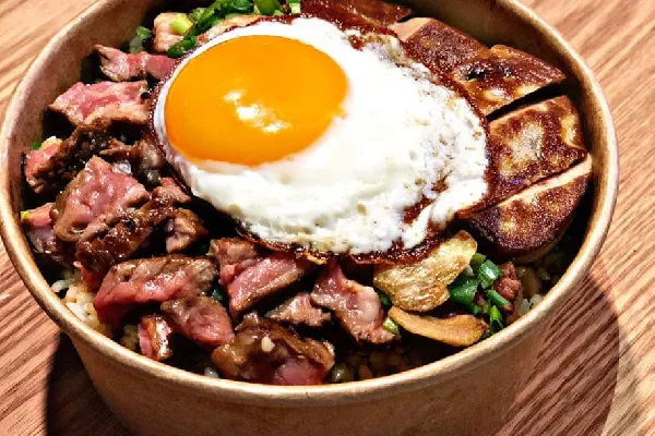 Tô giấy giá sỉ: Nhiều dung tích, chịu nhiệt, kèm nắp, bền bỉ 1 hop giay dung com